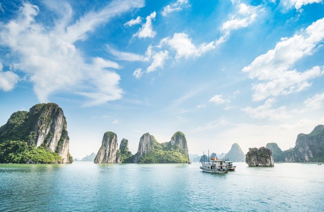 4 vùng du lịch dưới nước mới mở tại vịnh Hạ Long vận hành thế nào? ảnh 1
