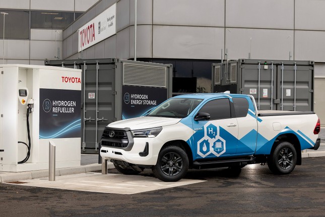 Toyota áp dụng nhiên liệu mới cho xe bán tải ảnh 2