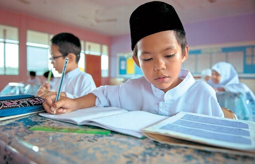 Ngôn ngữ chính thức của Brunei là gì?