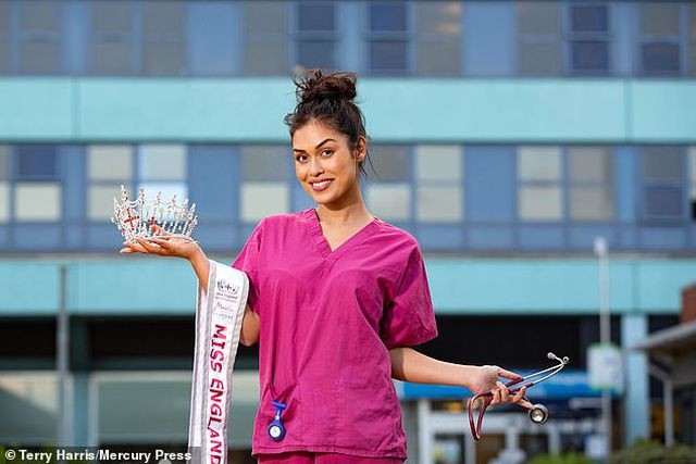 Nữ bác sĩ đi thi Miss World giải cứu cho đối thủ bị gãy xương cổ tay ảnh 4