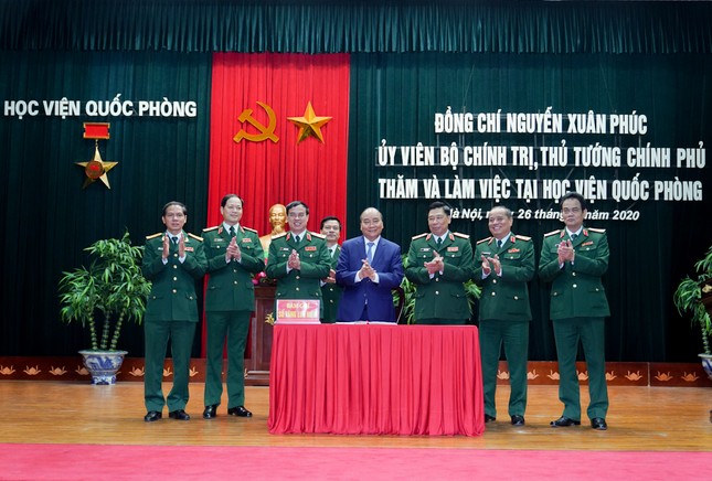 Học viện Quốc phòng phải nắm vững vấn đề, đấu tranh bảo vệ nền tảng tư tưởng của Đảng ảnh 3