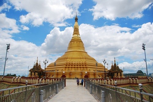 Thủ đô ngày nay của Myanmar được xây dựng bắt đầu vào năm nào?