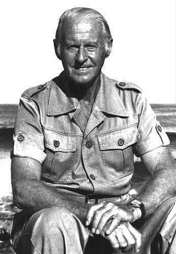 Nhà nhân chủng học Thor Heyerdahl đã có chuyến du hành trên chiếc bè Kon-Tiki từ Nam Mỹ tới Quần đảo Tuamotu kéo dài bao km?