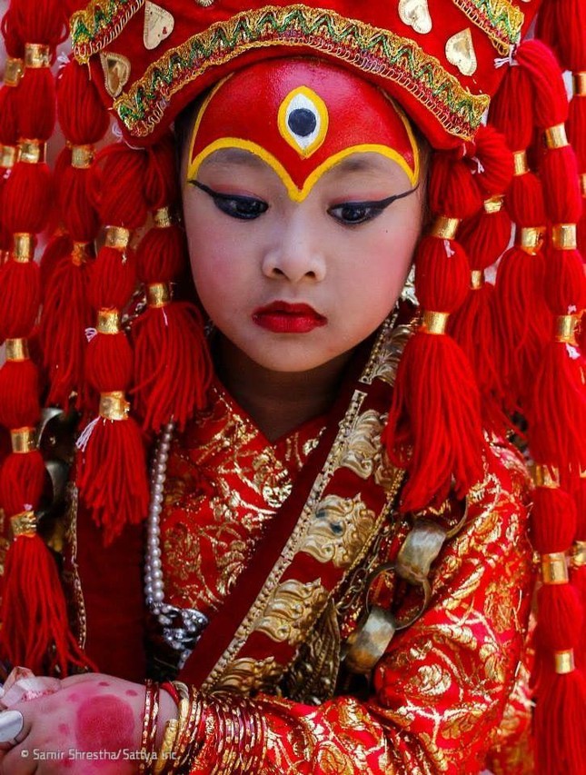 Nepal thờ nữ thần sống duy nhất trên thế giới. Nữ thần đó được gọi là gì?