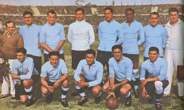 Quốc gia nào vô địch World Cup đầu tiên?