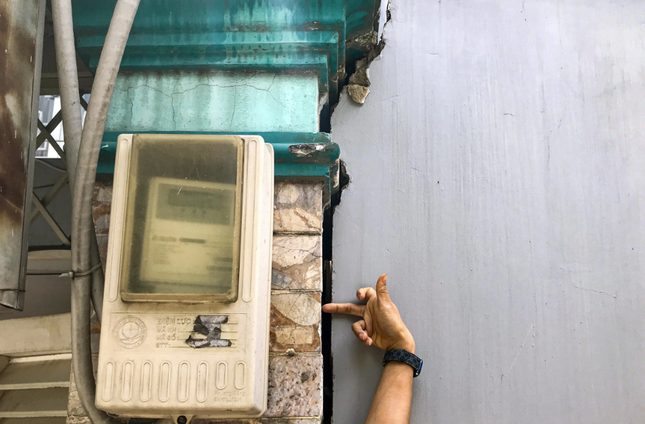 Vụ nhà cửa nứt toác trong đêm ở TPHCM: Tiếp tục có khả năng lún ảnh 1