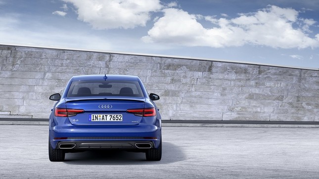 Audi A4 mới - Đối thủ của Mercedes-Benz C-Class chính thức lộ diện ảnh 1