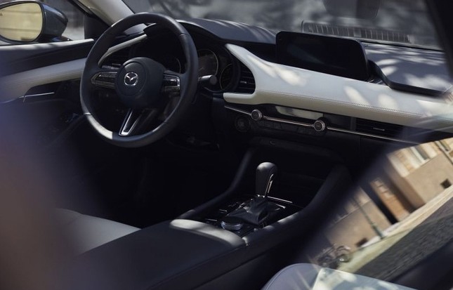 Mazda 3 thế hệ mới chính thức ra mắt với động cơ SkyActiv-X ảnh 4