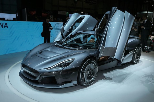 Volkswagen sắp bán hãng siêu xe Bugatti? ảnh 1