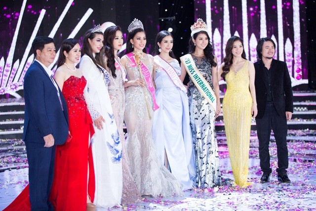 Hoa hậu Tiểu Vy trả lời câu hỏi khó của MC Nguyên Khang lúc nửa đêm ảnh 7