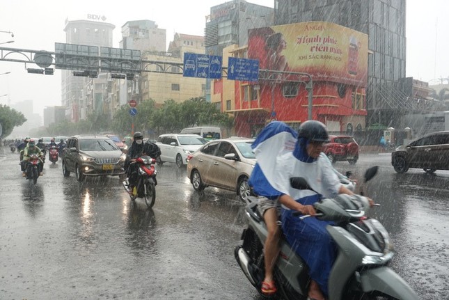 Lưu ý mưa sẽ gia tăng ở Nam Bộ trong những ngày tới ảnh 1