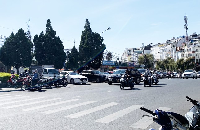 Đà Lạt: Hai người trúng thầu bãi giữ xe với giá ‘khủng’ muốn ‘quay xe’