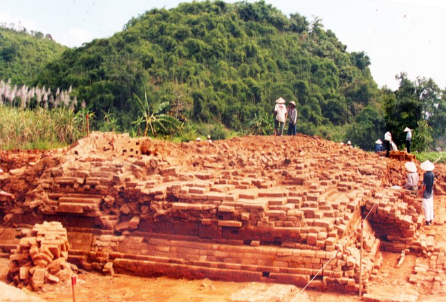 Chuyện lạ về kho báu 'vàng ròng' Cát Tiên ảnh 1