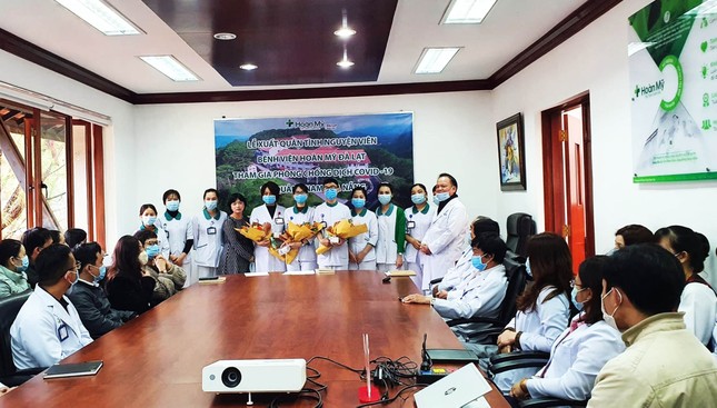 11 bác sĩ, điều dưỡng trẻ ở Đà Lạt tình nguyện vào tâm dịch COVID-19 ảnh 1
