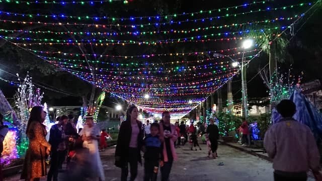 Đồng bào Công giáo ở Đắk Lắk vui đón Giáng sinh ảnh 4