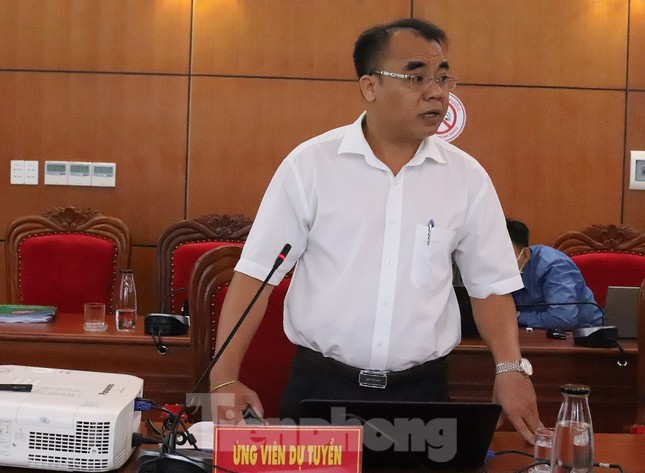 Bên trong phòng tuyển chọn bí thư huyện ủy ảnh 3