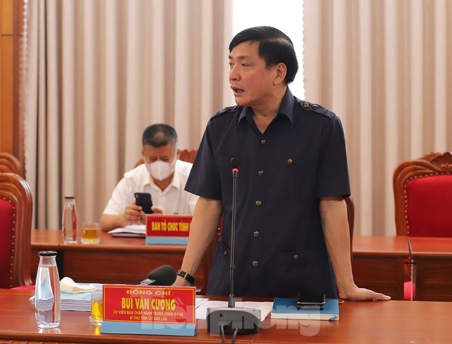 Bên trong phòng tuyển chọn bí thư huyện ủy ảnh 6