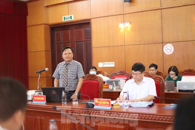 Bên trong phòng tuyển chọn bí thư huyện ủy ảnh 5
