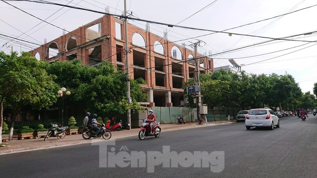 Bỏ hoang đất 'vàng' do năng lực yếu, hay cố tình không thu hồi? ảnh 6