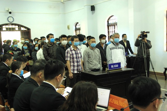 Hoãn xử 'trùm' xăng giả Trịnh Sướng do 1 bị cáo nhập viện tâm thần ảnh 2