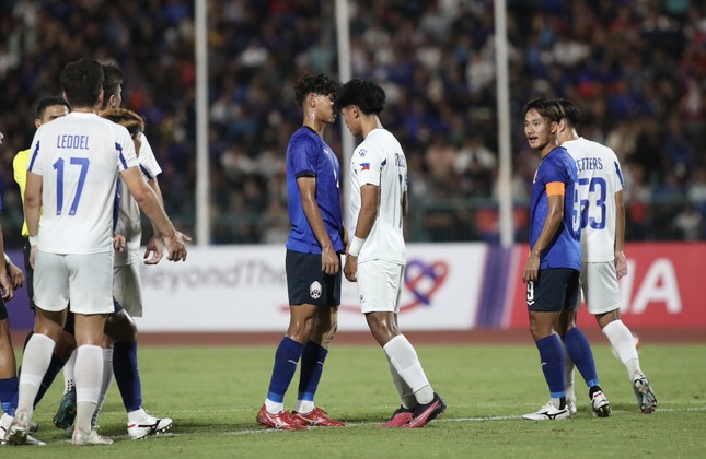 Trực tiếp U22 Campuchia vs U22 Philippines 1-0 (H2): Trận đấu rất nóng với va chạm của hai đội - Ảnh 3.