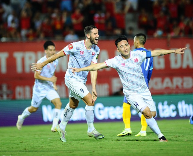 Giành chiến thắng 2-0, Hải Phòng đẩy HAGL vào thế khó ảnh 2