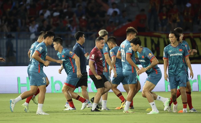 Vượt qua Hồng Kông (Trung Quốc) 1-0, ĐTVN có chiến thắng đầu tiên cùng HLV Troussier ảnh 28