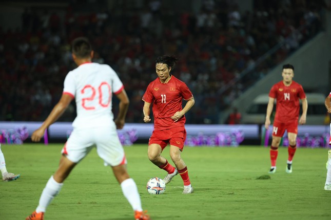 Vượt qua Hồng Kông (Trung Quốc) 1-0, ĐTVN có chiến thắng đầu tiên cùng HLV Troussier ảnh 12