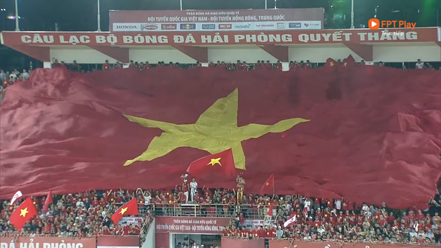 Vượt qua Hồng Kông (Trung Quốc) 1-0, ĐTVN có chiến thắng đầu tiên cùng HLV Troussier ảnh 23