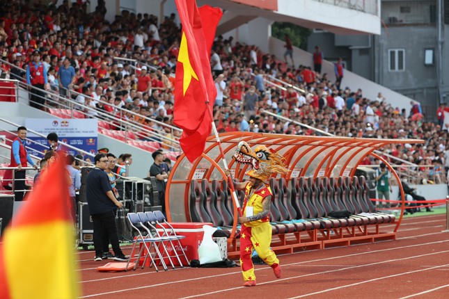 Vượt qua Hồng Kông (Trung Quốc) 1-0, ĐTVN có chiến thắng đầu tiên cùng HLV Troussier ảnh 37