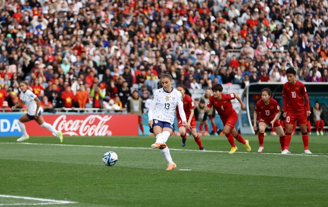 ĐT nữ Việt Nam có màn trình diễn tuyệt vời trong màn ra mắt World Cup dù thua tuyển nữ Mỹ ảnh 22