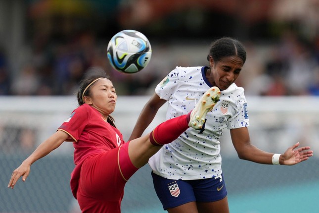 Lần đầu ra sân chơi World Cup, Huỳnh Như nhận được sự cổ vũ bất ngờ từ 'người nhà' ảnh 3