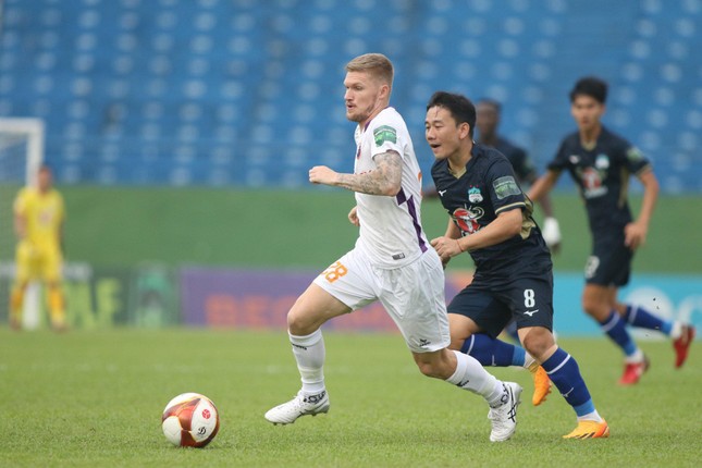 Đánh bại Bình Dương 2-1, HAGL chính thức trụ hạng ảnh 9