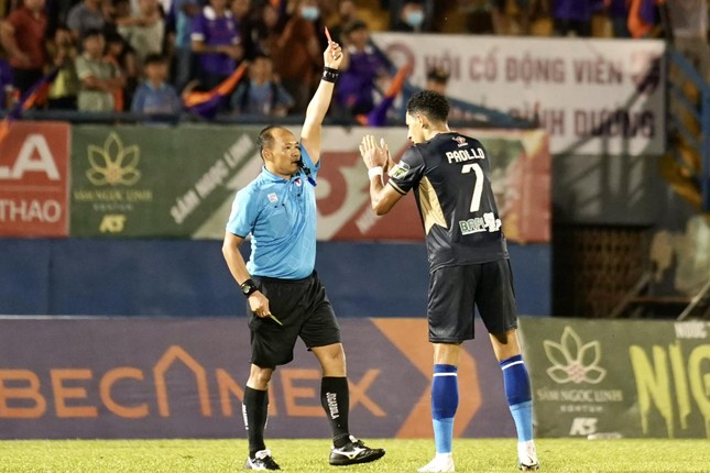 Đánh bại Bình Dương 2-1, HAGL chính thức trụ hạng ảnh 2