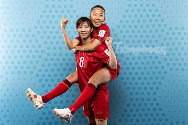 Thực hư việc Trần Thị Thùy Trang sẽ sát cánh cùng Huỳnh Như tại Lank FC ảnh 1