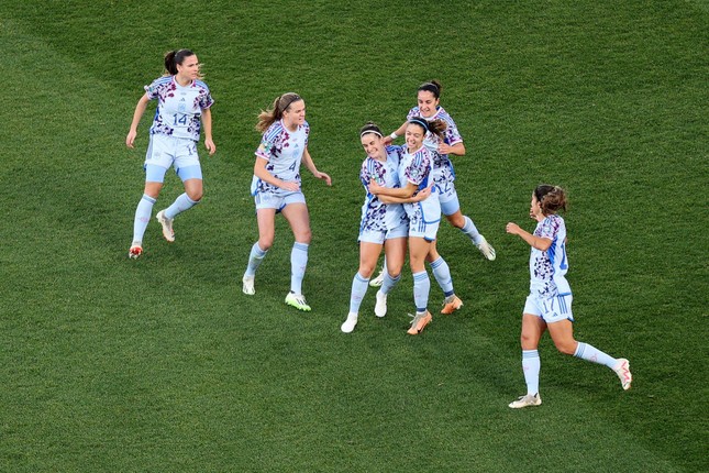 ‘Đè bẹp’ Thụy Sỹ 5-1, Tây Ban Nha lần đầu vào tứ kết World Cup ảnh 23