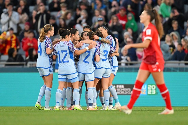 ‘Đè bẹp’ Thụy Sỹ 5-1, Tây Ban Nha lần đầu vào tứ kết World Cup ảnh 5