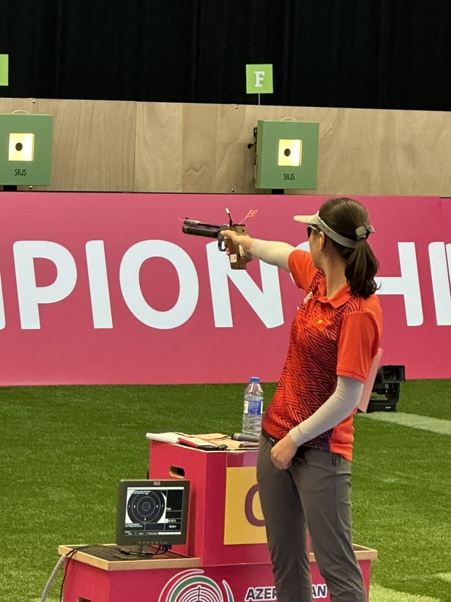Xạ thủ trẻ Trịnh Thu Vinh giành vé dự Olympic 2024 ảnh 6