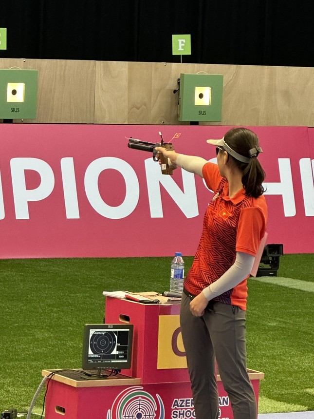 Xạ thủ trẻ Trịnh Thu Vinh giành vé dự Olympic 2024 ảnh 4