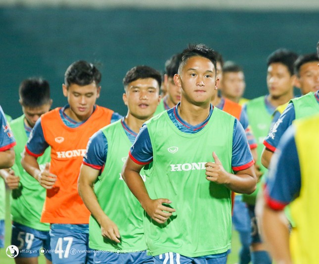 Chốt danh sách U23 Việt Nam, 12 cầu thủ không lên Phú Thọ thi đấu Vòng loại giải châu Á ảnh 1
