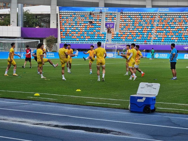 Olympic Việt Nam mở đầu chiến dịch Asiad 19 với thắng lợi 4-2 trước Mông Cổ ảnh 31