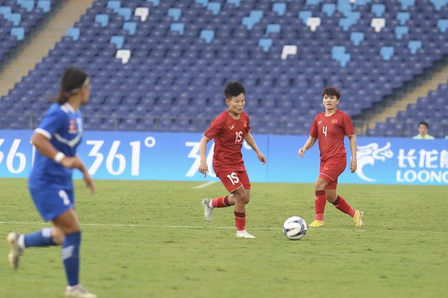 Đánh bại tuyển nữ Nepal 2-0, tuyển nữ Việt Nam có khởi đầu tốt tại Asiad 19 ảnh 11