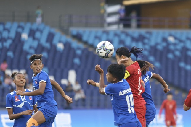 Đánh bại tuyển nữ Nepal 2-0, tuyển nữ Việt Nam có khởi đầu tốt tại Asiad 19 ảnh 16