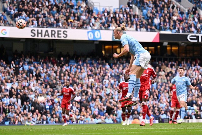 Man City hạ Nottingham Forest 2-0, vững vàng ngôi đầu bảng ảnh 19