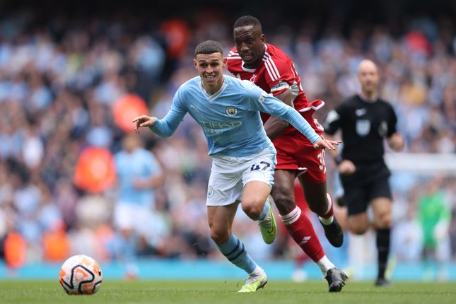 Man City hạ Nottingham Forest 2-0, vững vàng ngôi đầu bảng ảnh 5