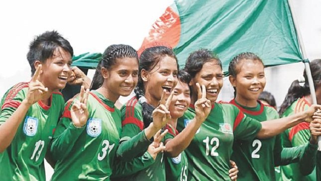 Đội tuyển nữ Việt Nam vùi dập Bangladesh 6-1 ảnh 24