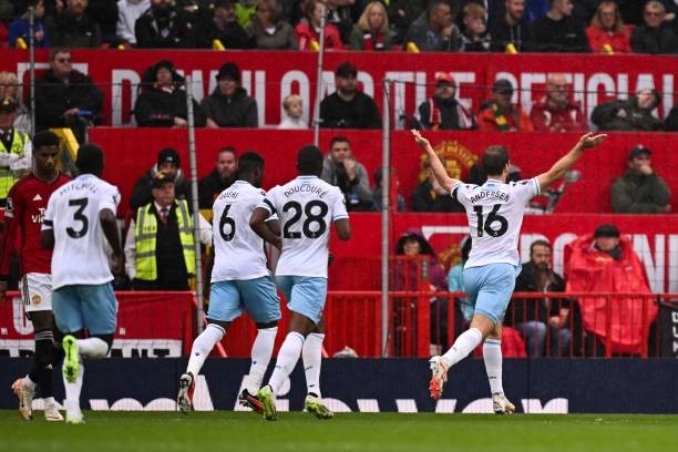Không thể ghi bàn, MU bại trận trước Crystal Palace ảnh 24