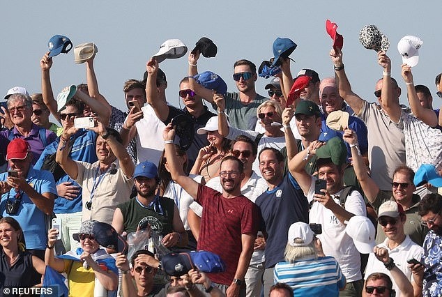 Ngày 2 Ryder Cup 2023: Patrick Cantlay bùng nổ thắp lên hy vọng cho tuyển Hoa Kỳ ảnh 5