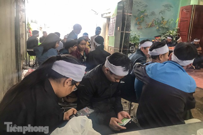 'Con trai Thiếu tướng Hùng khóc hết nước mắt, mong gặp bố lần nữa' ảnh 3