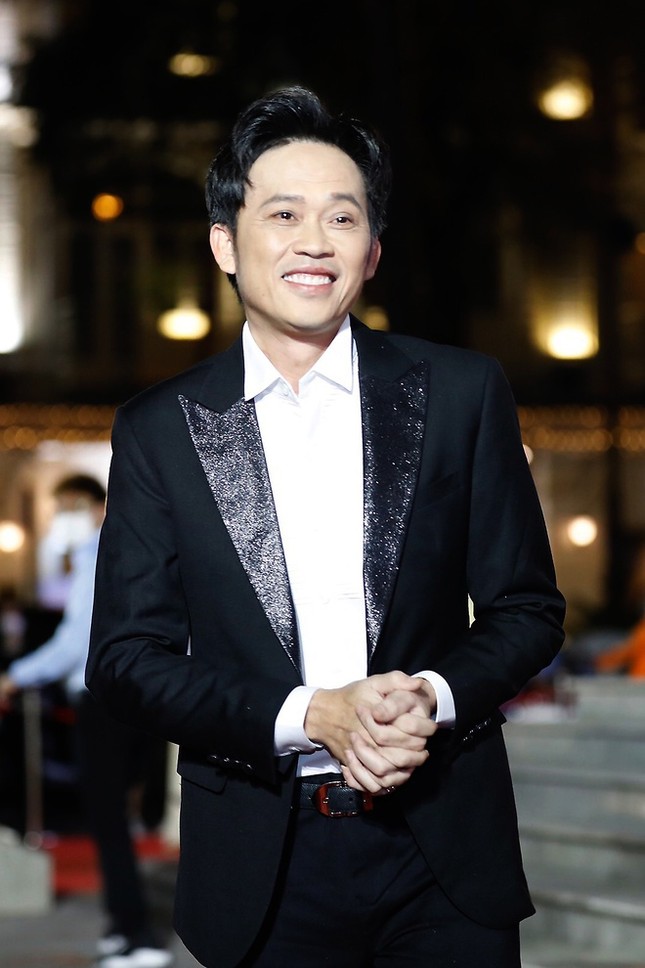 Hoài Linh: 'Mọi người lo cho sức khỏe của tôi sau khi anh Chí Tài mất, nhưng tôi không sao!' ảnh 2